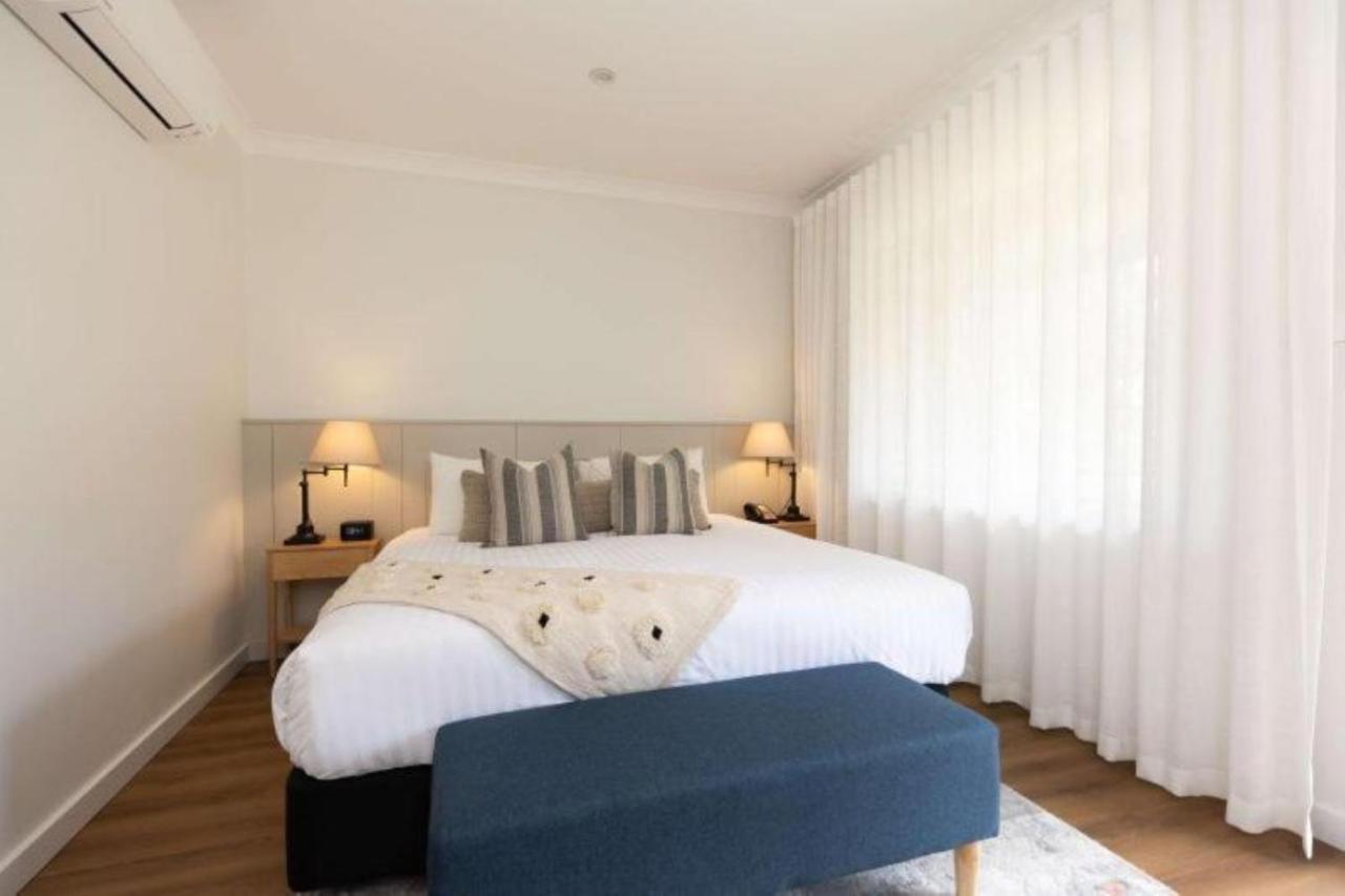 Clare Country Club Hotel Eksteriør billede