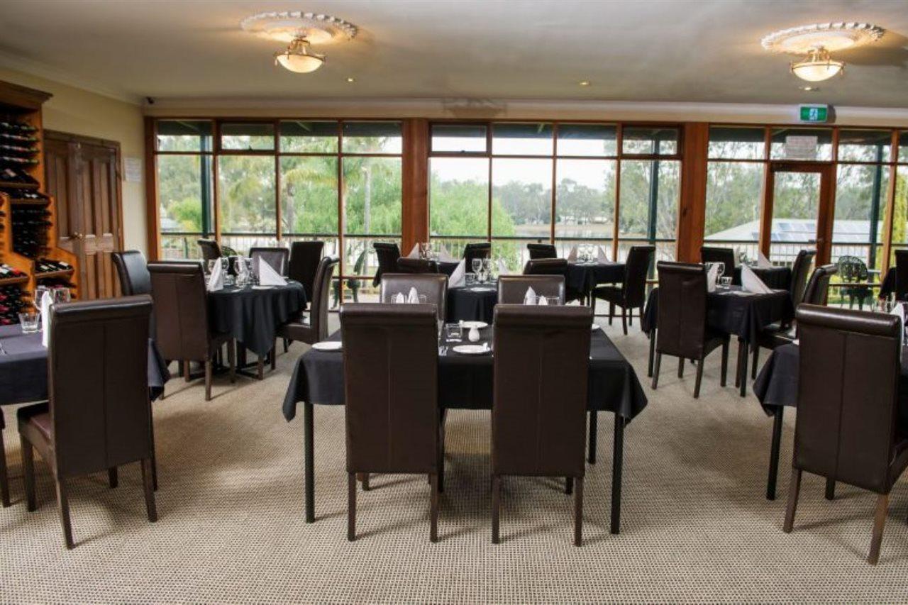 Clare Country Club Hotel Eksteriør billede